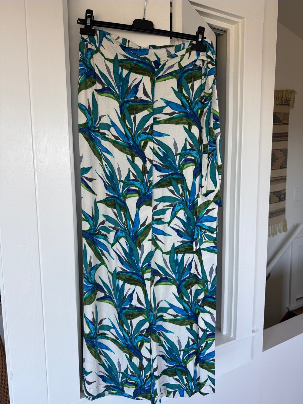 Ella Moss Wide-Leg Pants with Blue & Green Leaf Print
